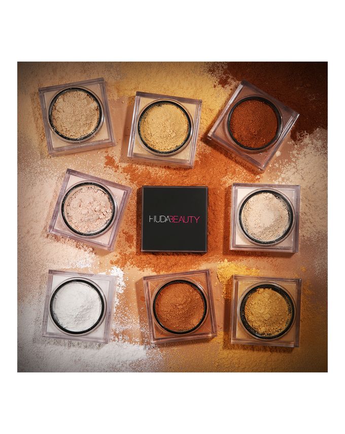 Huda Beauty | Easy Bake Loose Powder